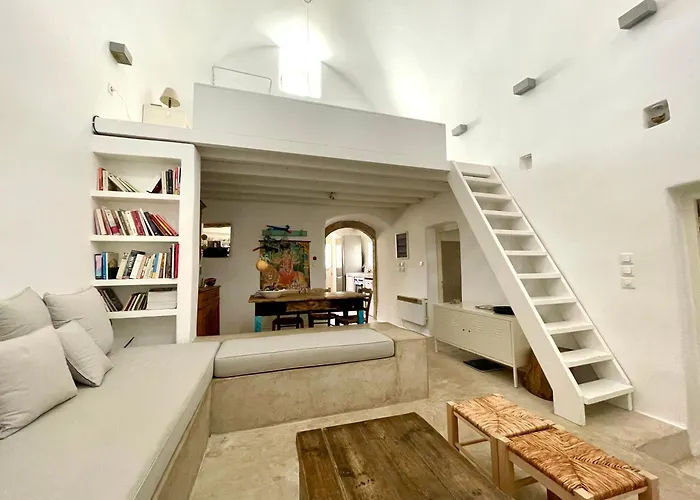 Villa 19th Century Vaulted *